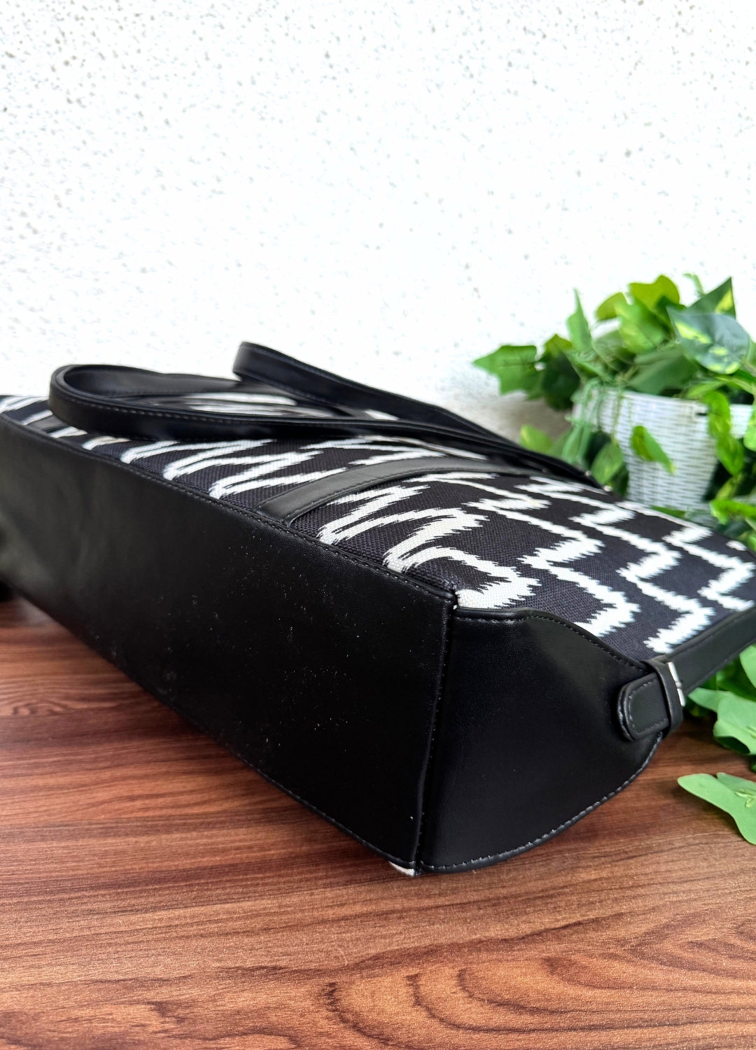 Black Zigzag - Office & College Tote Bag with Laptop Compartment