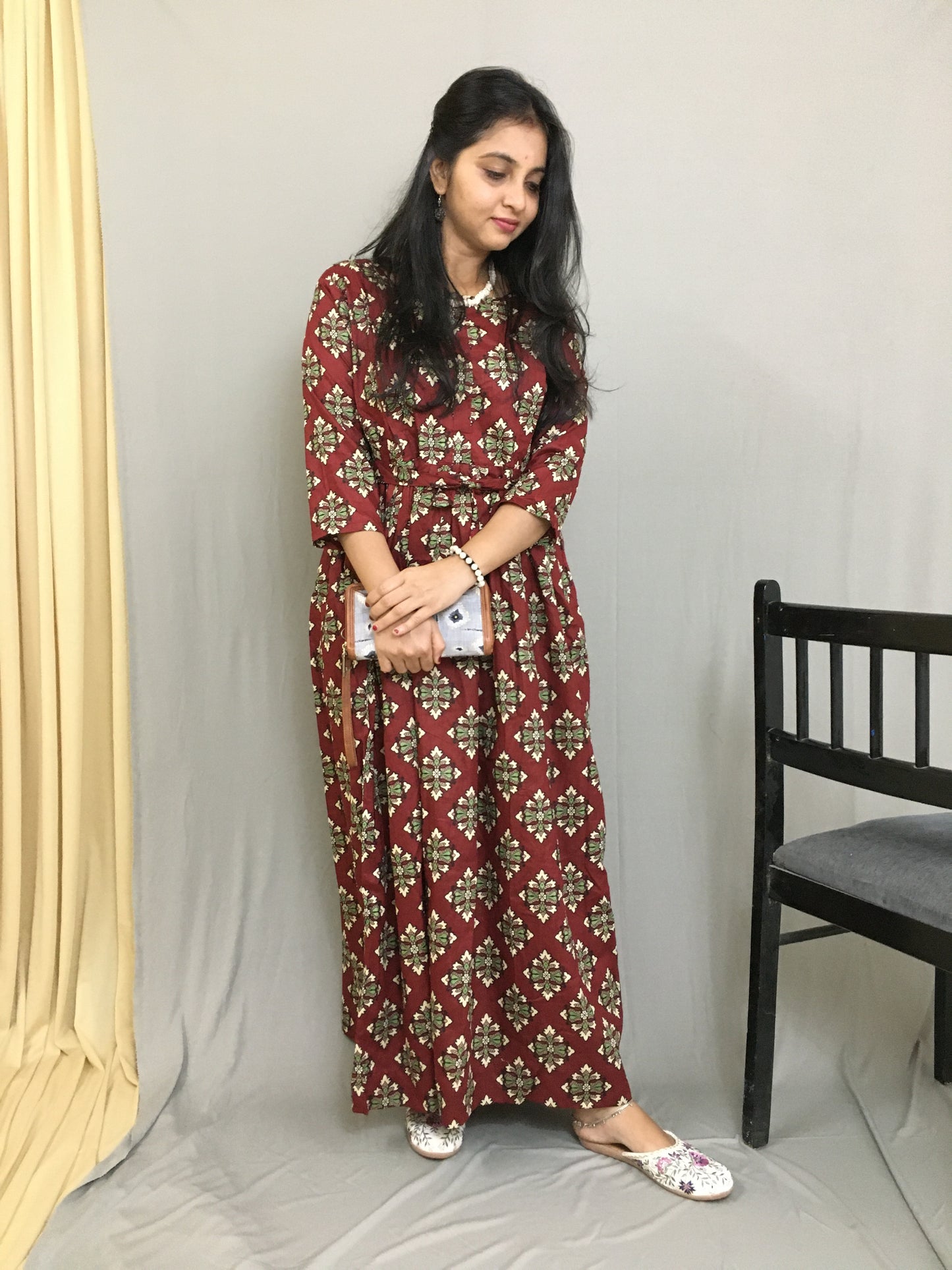 Maternity Kurti with Feeding Zips - Pure Cotton - Maroon Dessert Flower