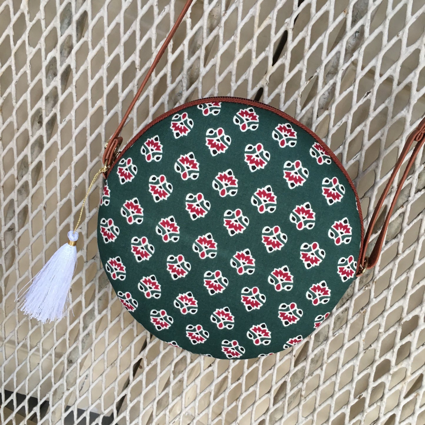 Green Red Flower - Round sling - small size