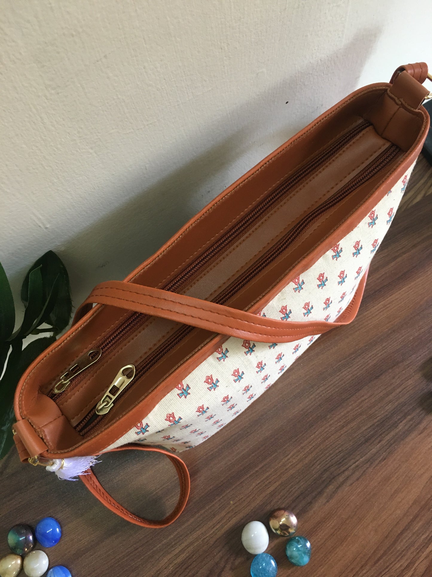 Minsk - 3 zip- Big size - Sling Bag - OffWhite - Red - Blue Flower
