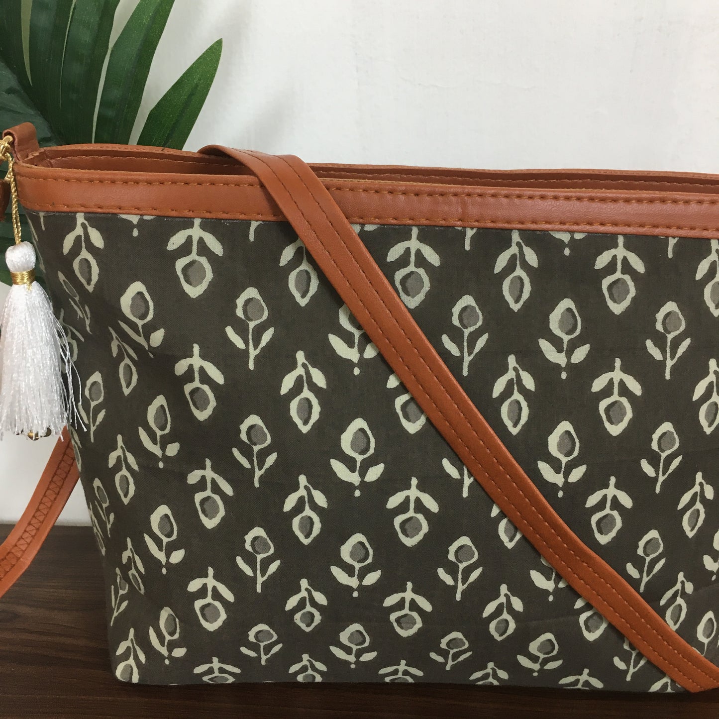 Minsk - 3 zip- Big size - Sling Bag - 84