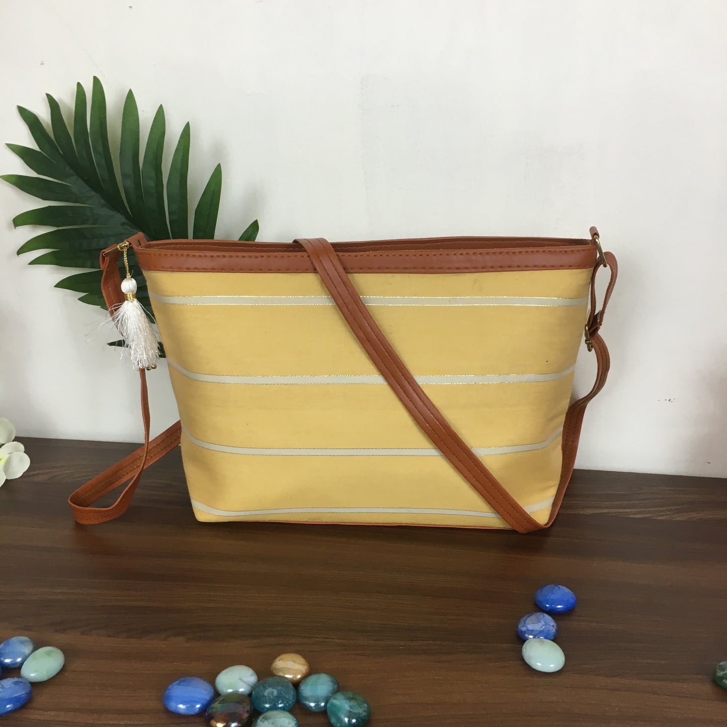 Minsk - 3 zip- Big size - Sling Bag - Yellow Lines