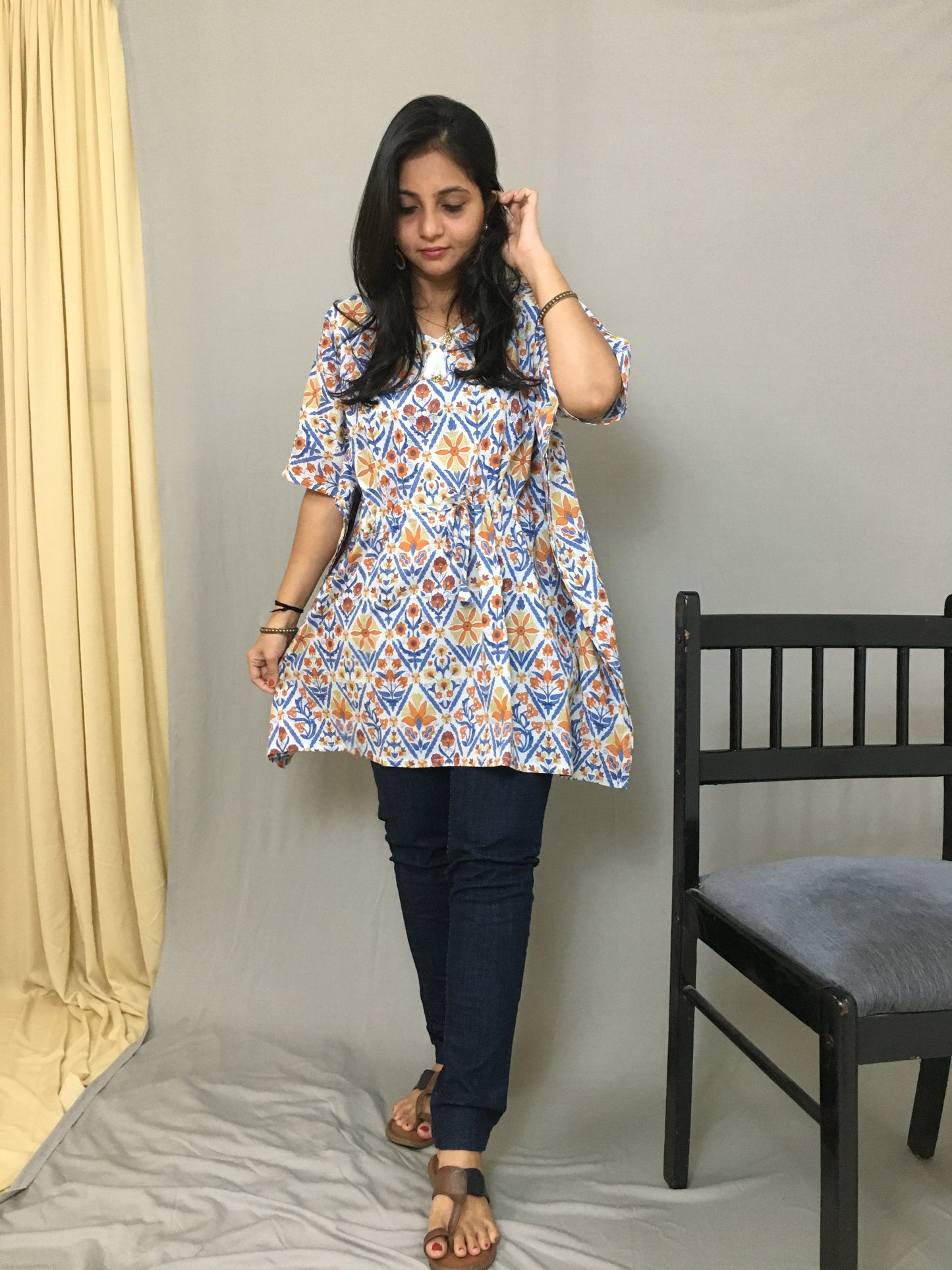 White Yellow Blue Flower - Trendy Short Kaftan Tops