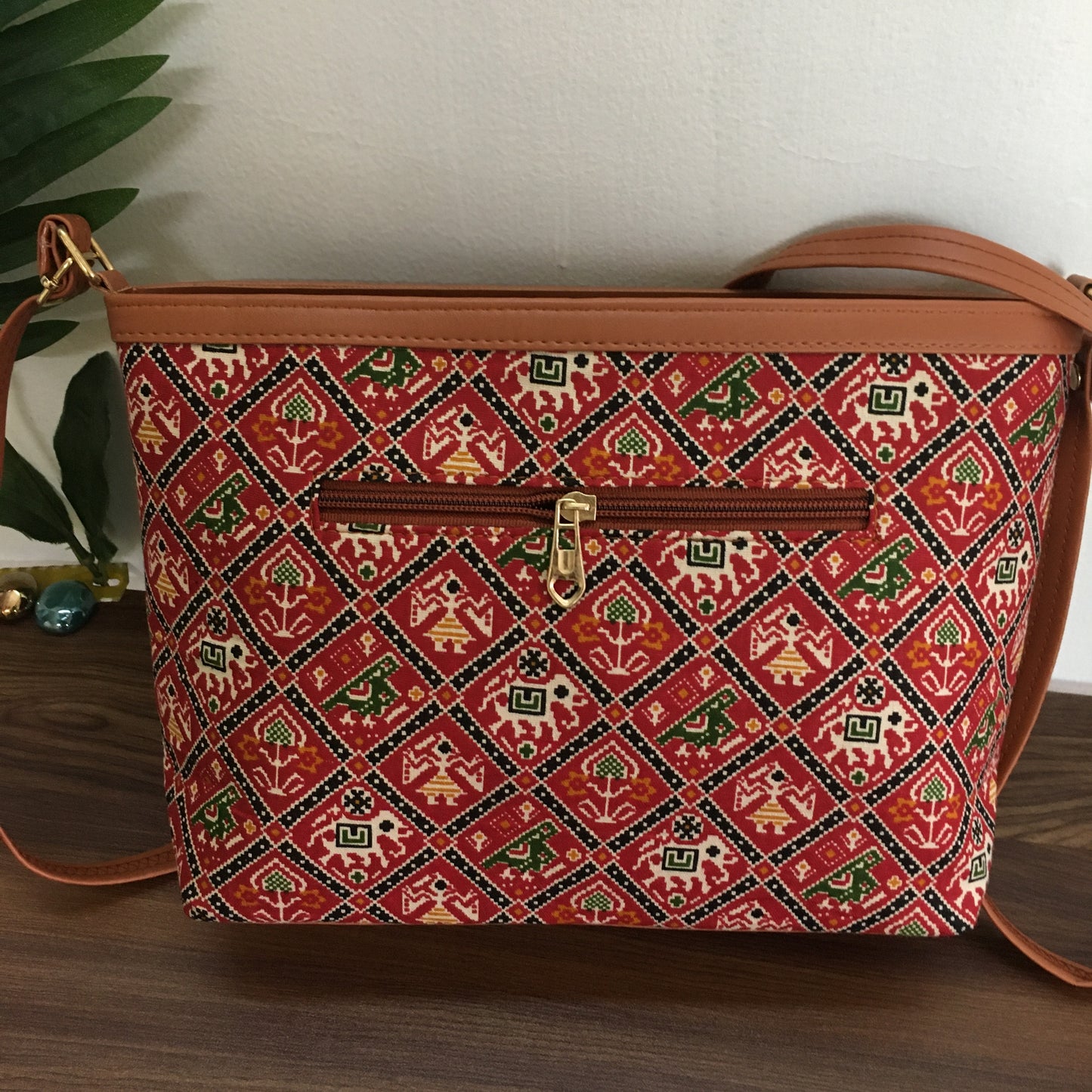 Minsk - 3 zip- Big size - Sling Bag - Square Patola - Red