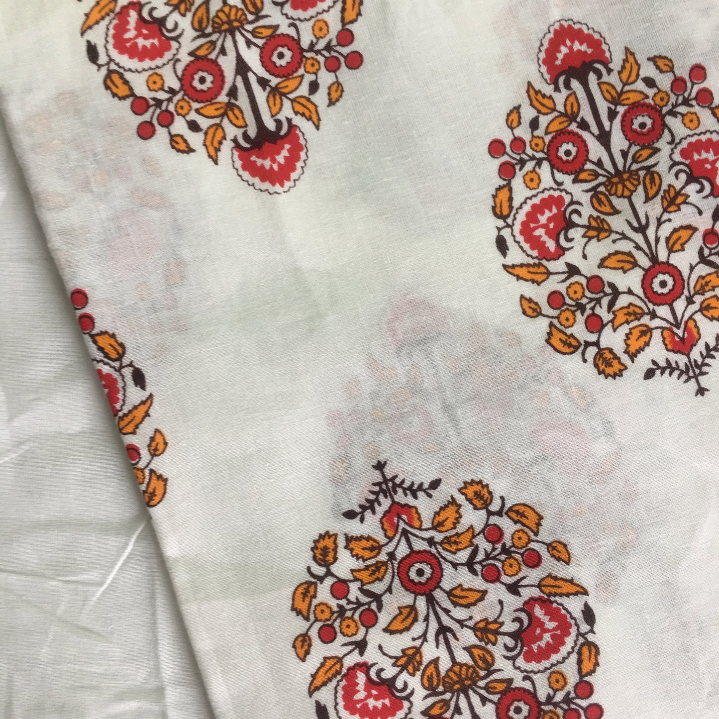 White Cotton Floral Print Straight Kurta - 3440