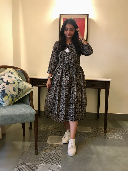 New York Style - Kalamkari Ajrakh - BLACK - Maternity with Feeding Zip - Cotton Cambric