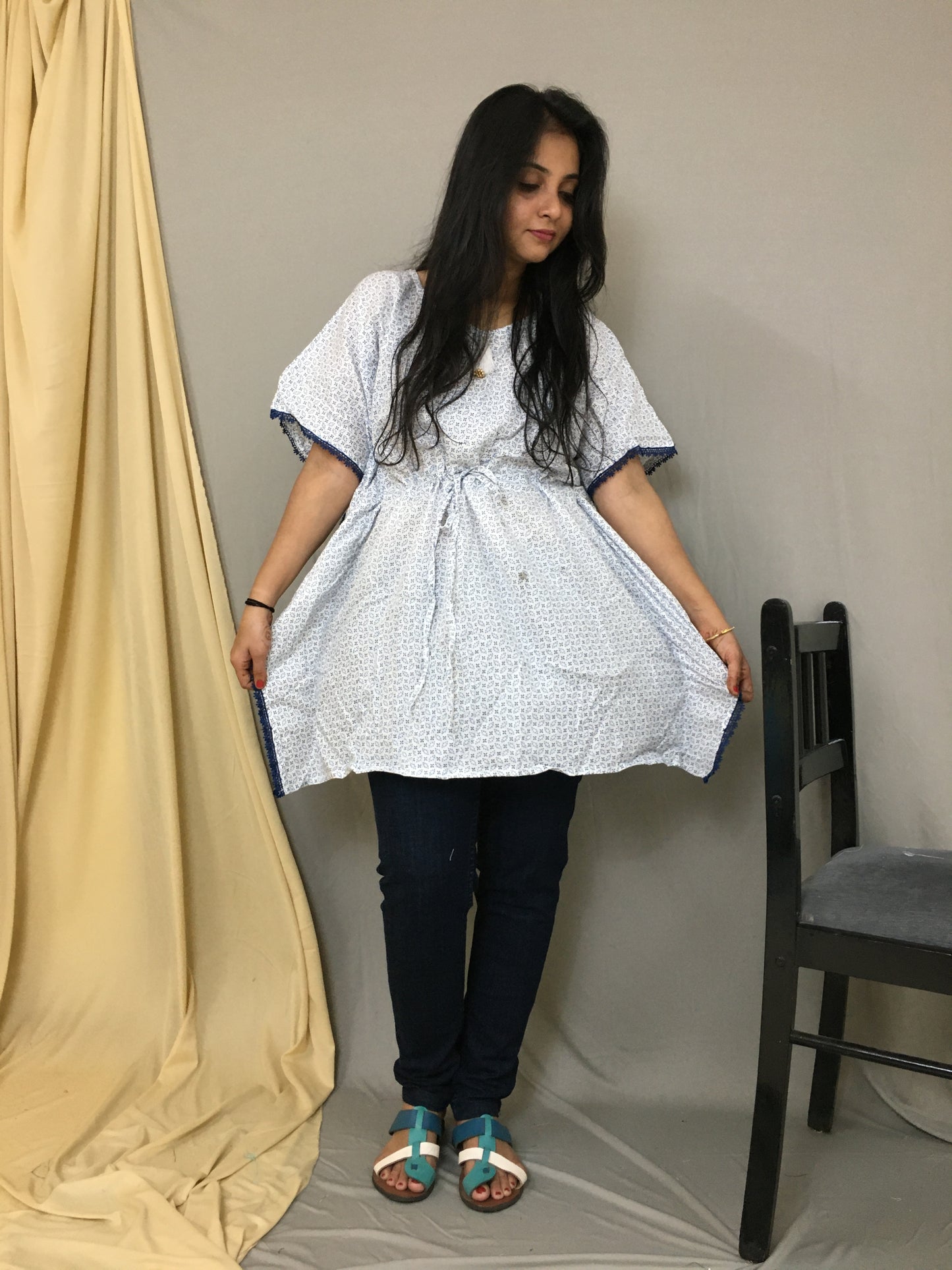 White Flower - Trendy Short Kaftan Tops