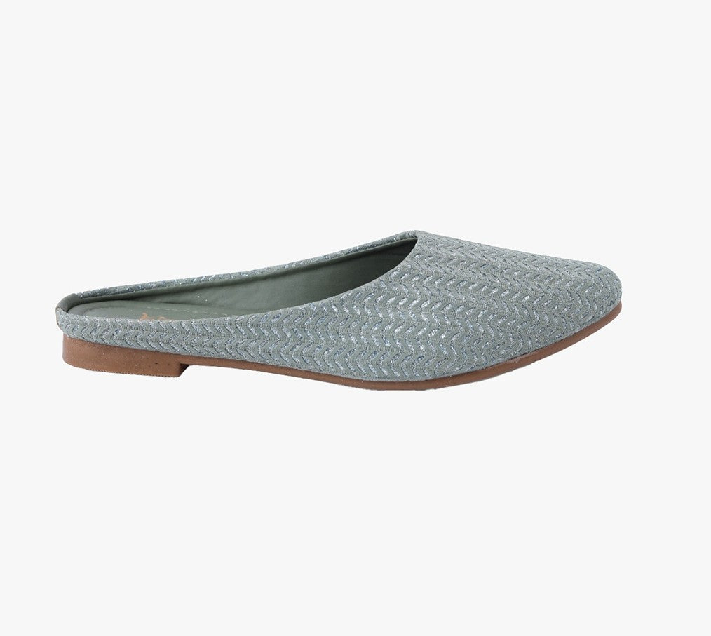 Women Grey Textured Leather Ethnic Flats
