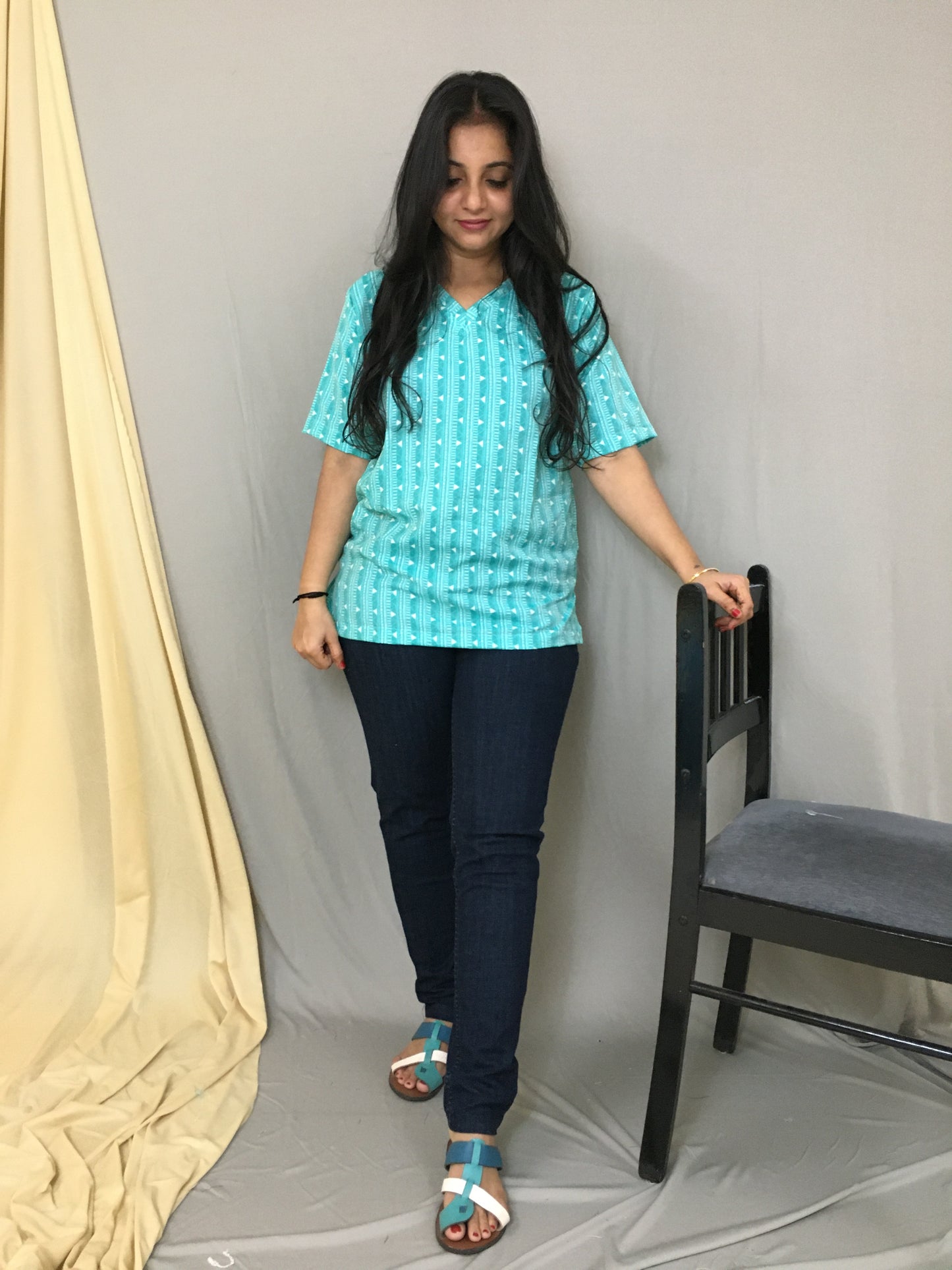 Trendy Short Tops - D.no - 19