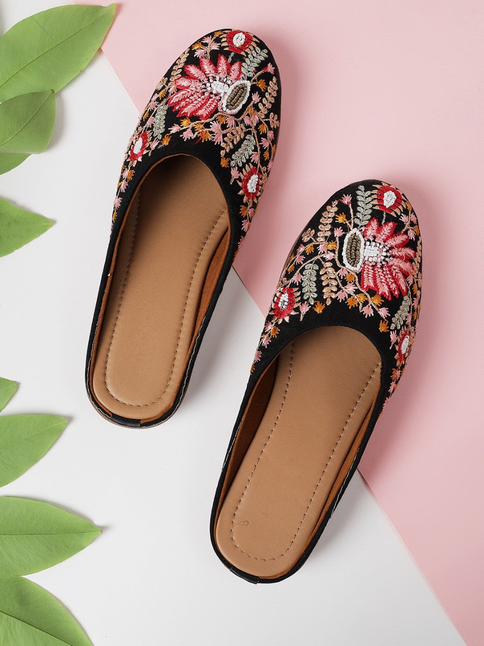 Women Black Embellished Ethnic Mojaris Flats