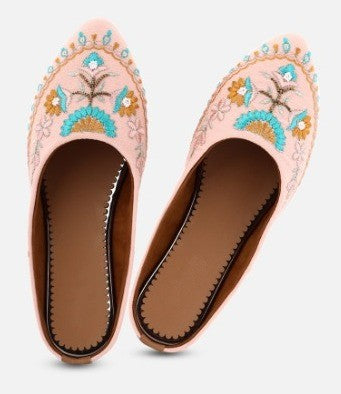 Women Peach-Coloured Printed Ballerinas / Jutti Flats