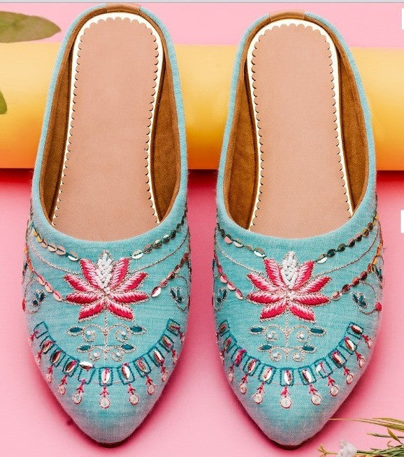 Women Blue Embroidered Ethnic Mules / Jutti Flats