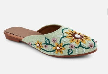 Women Sea Green Embroidered Ethnic Mules / Jutti Flats