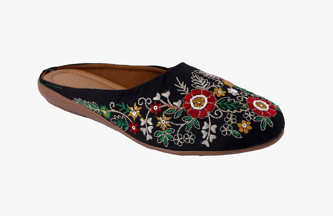 Women Black Embroidery Ethnic Flats