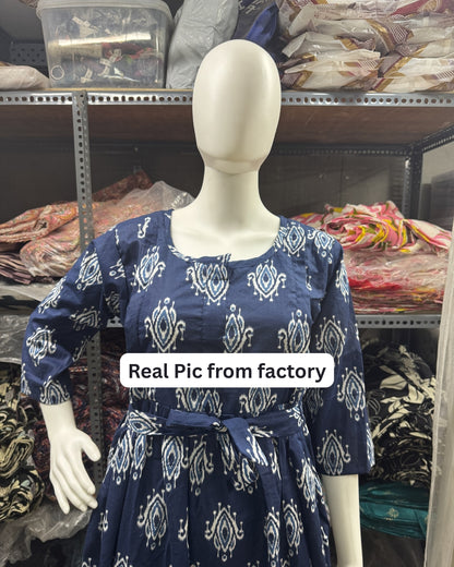 Blue White Flower - Maternity Kurti with Feeding Zips - Cambric Cotton