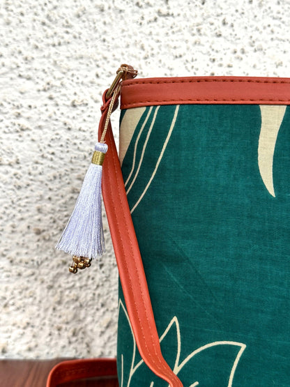 Minsk - 3 zip- Big size - Sling Bag - Lily Sea Green