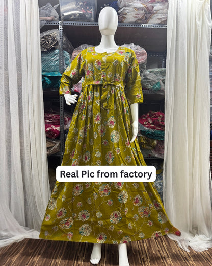 Dessert Red Sunflower - Maternity Kurti with Feeding Zips - Soft Rayon