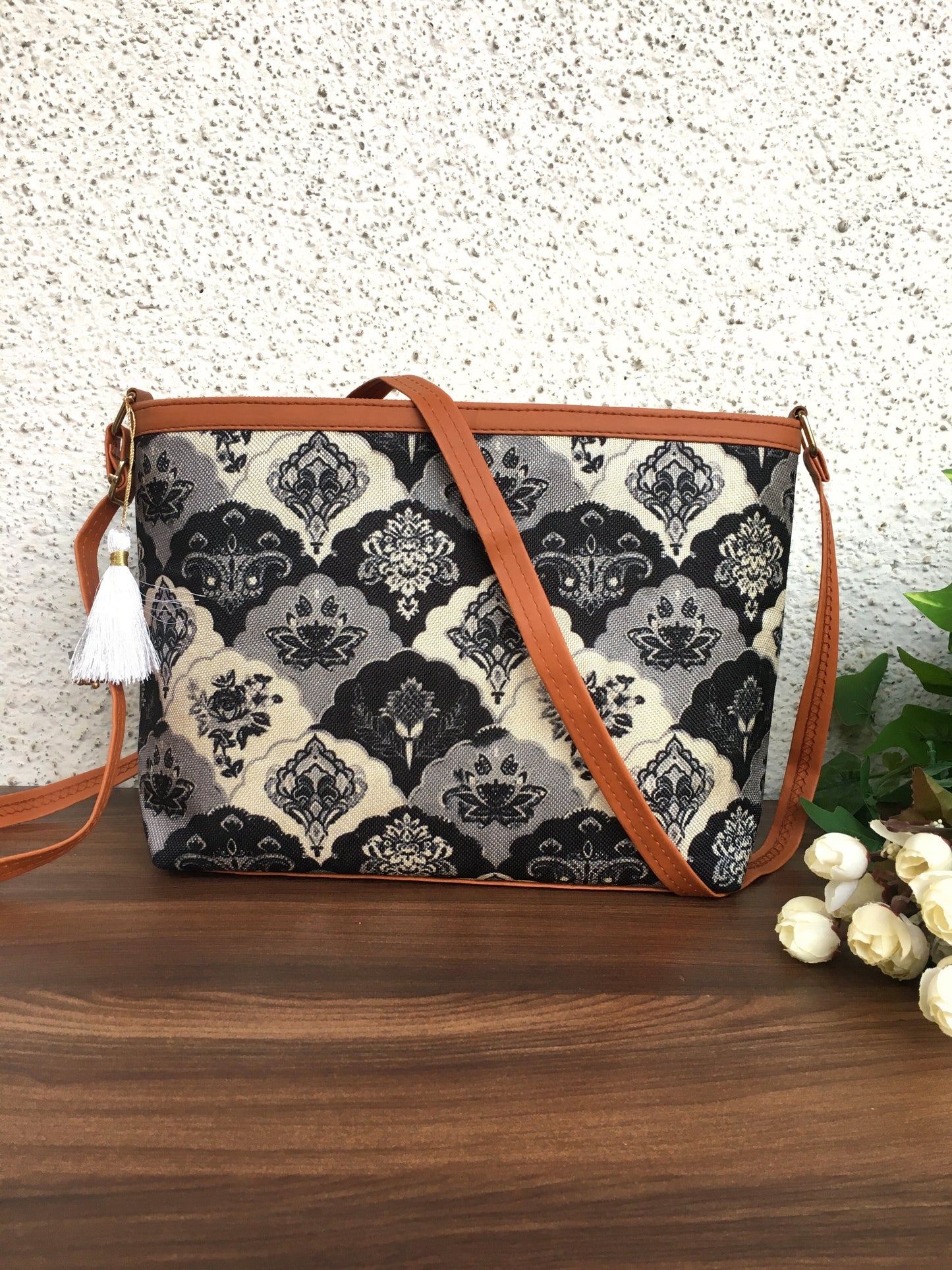 Minsk - 3 zip- Big size - Sling Bag - Royal Flower Black and White