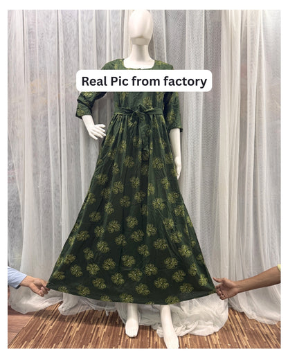 Sketch Green Flower - Maternity Kurti with Feeding Zips - Soft Rayon