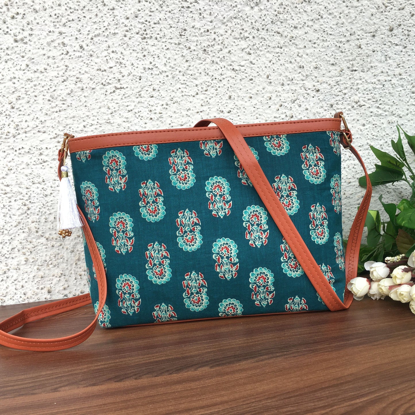 Minsk - 3 zip- Big size - Sling Bag - Daisy Green