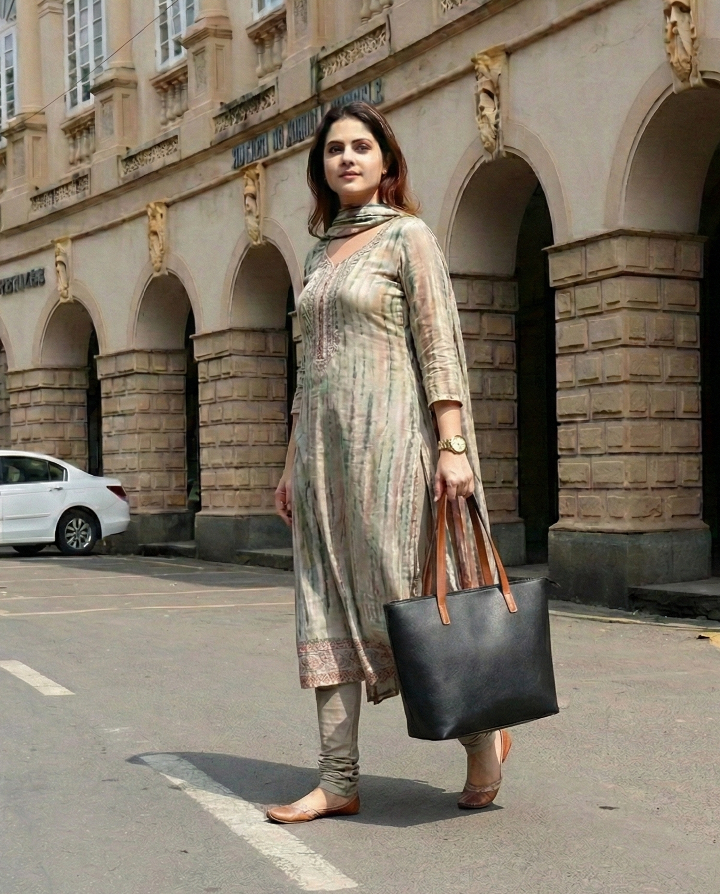 New Big Size Berlin Tote Bag - Black