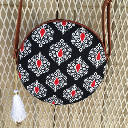 Black Flower  - Round sling - small size