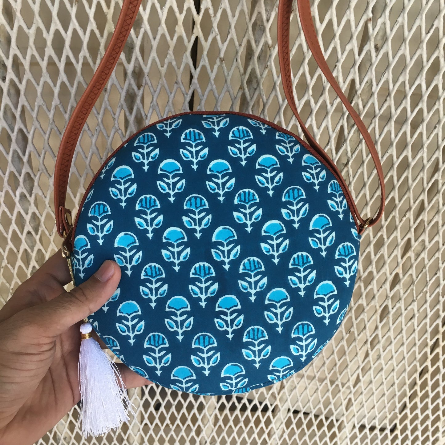 Blue Firozi Flower  - Round sling - small size