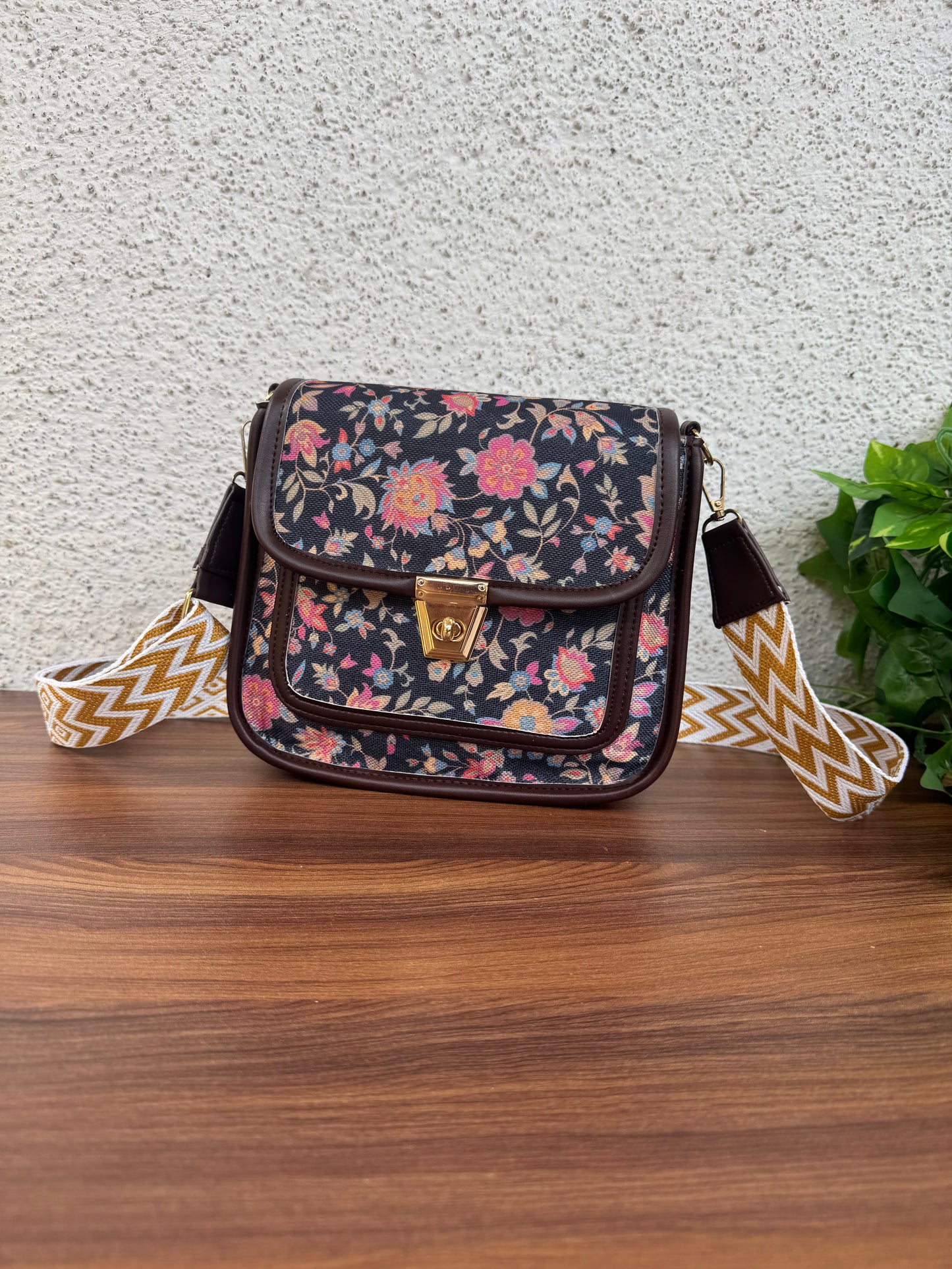 Feista - Black Garden - 4 Zips - pockets sling bag with Aztec Belt