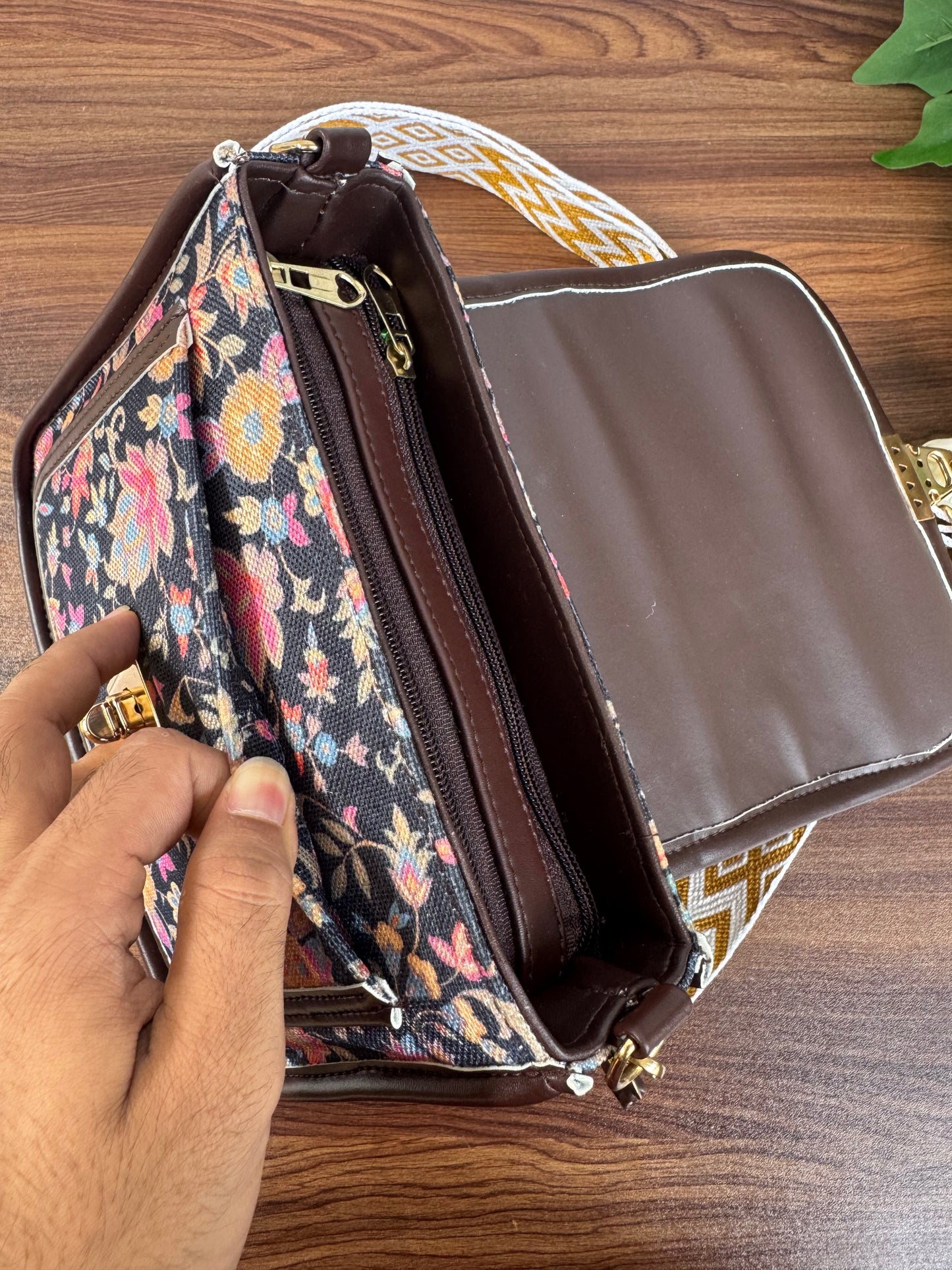Feista - Black Garden - 4 Zips - pockets sling bag with Aztec Belt