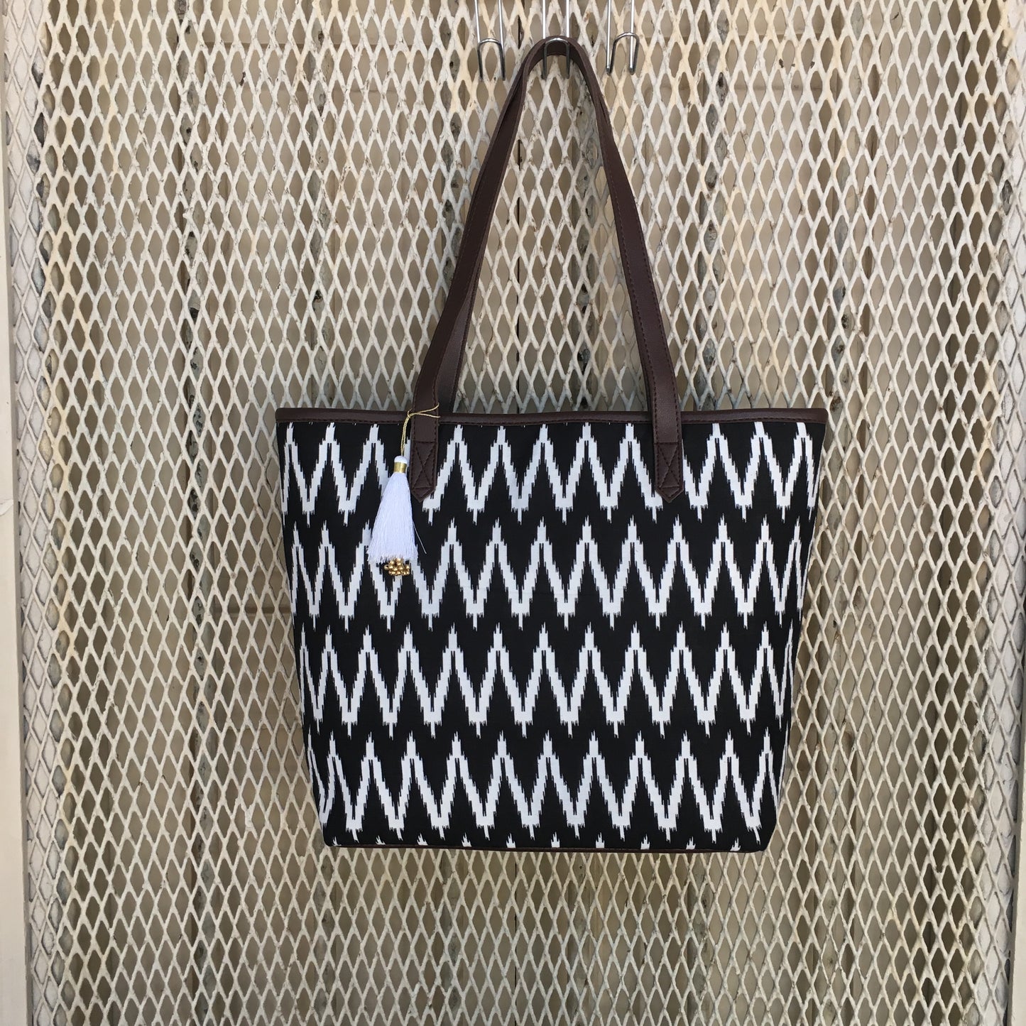 Black Zigzag - Printed Tote Bag