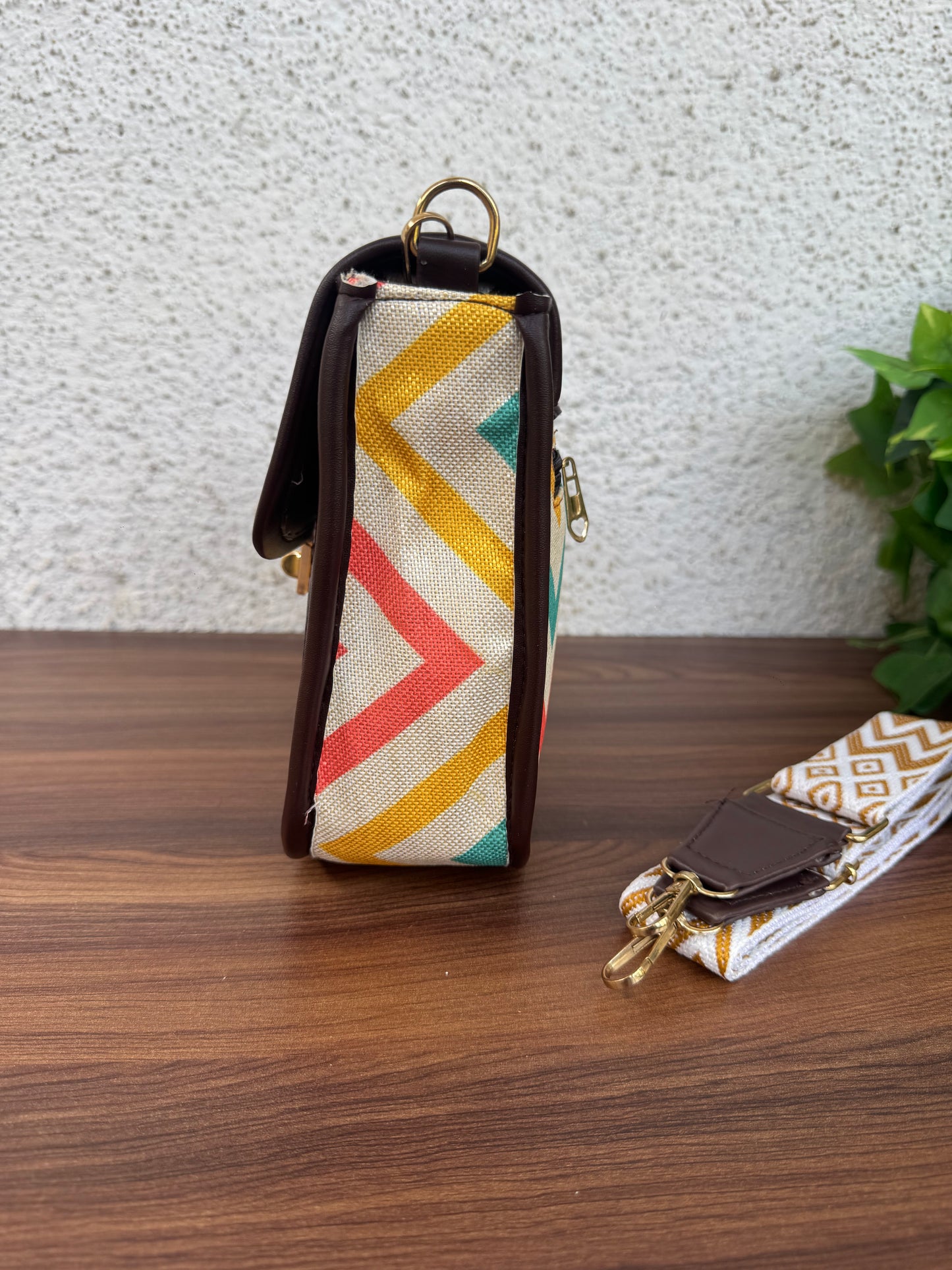Feista - Multi Wave - 4 Zips - pockets sling bag with Aztec Belt