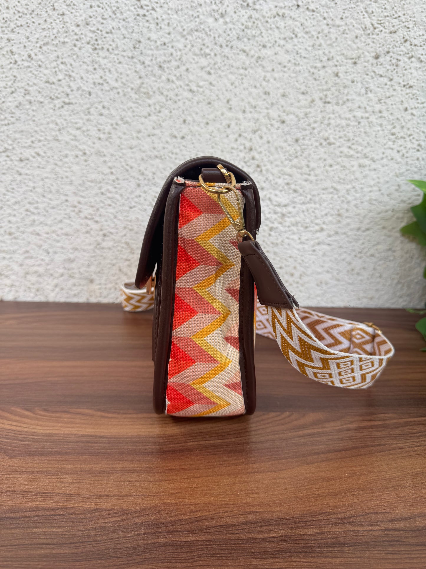 Feista - Orange Cream ZigZag - 4 Zips - pockets sling bag with Aztec Belt