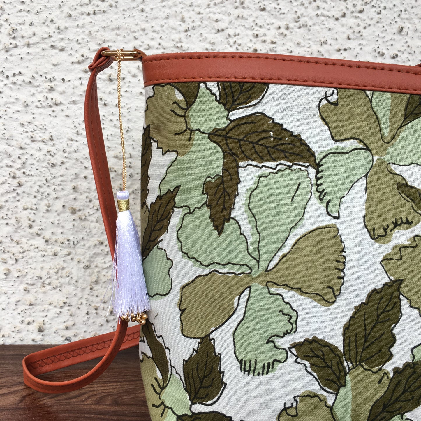 Minsk - 3 zip- Big size - Sling Bag - Flower & Leafs - Green