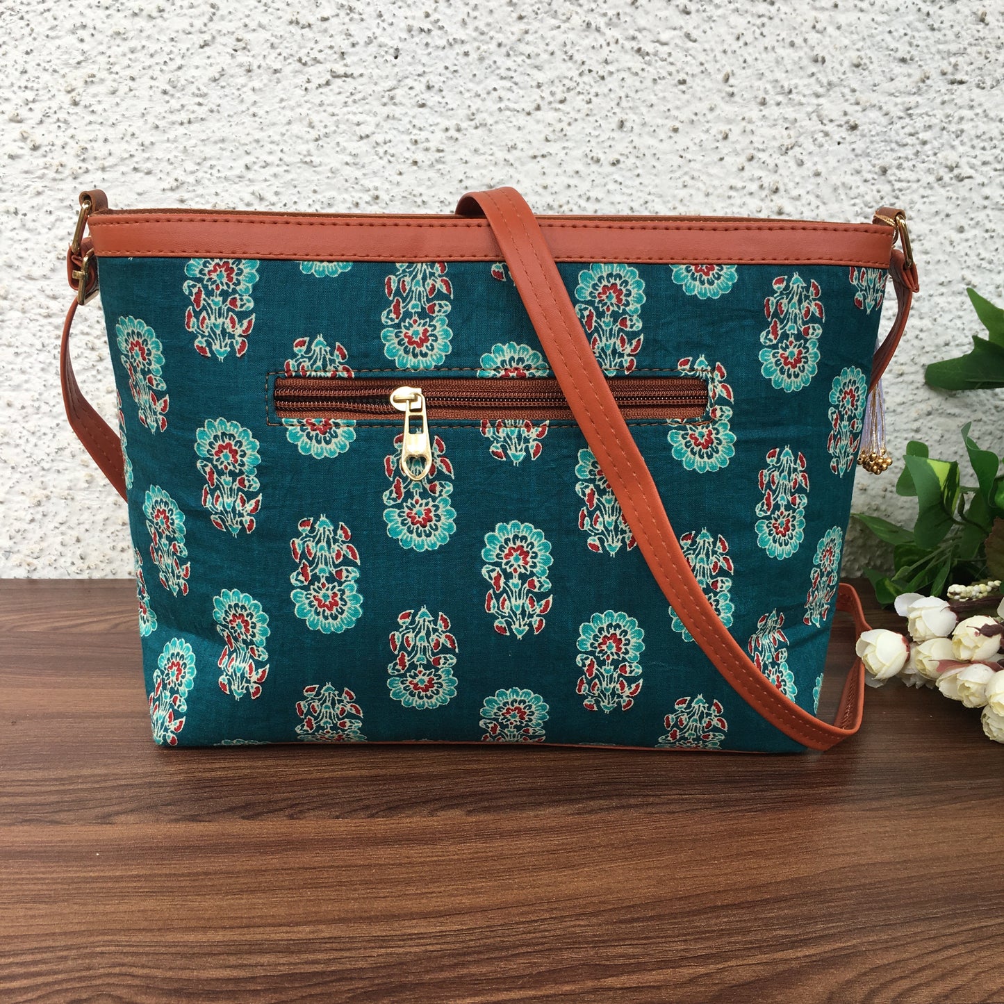 Minsk - 3 zip- Big size - Sling Bag - Daisy Green