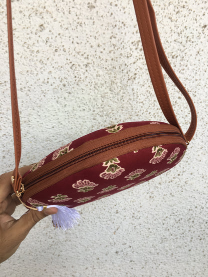 Maroon Pink Flower - Cute Round Sling bag