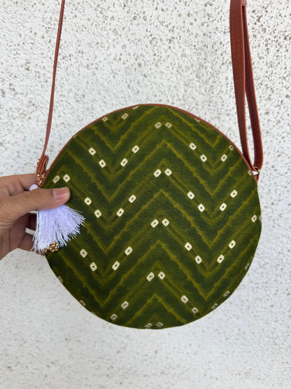 Green Bandhani Zigzag - Cute Round Sling bag