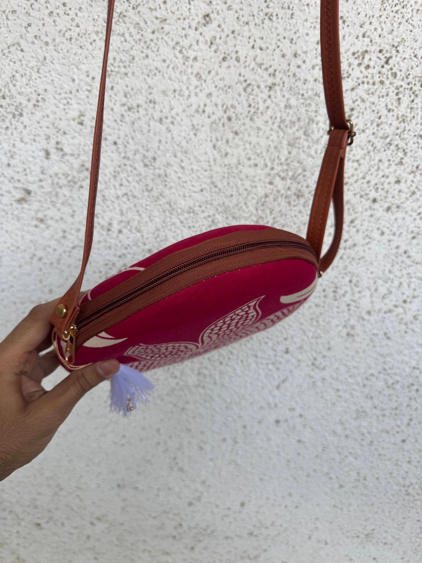 Lily Pink - Cute Round Sling bag