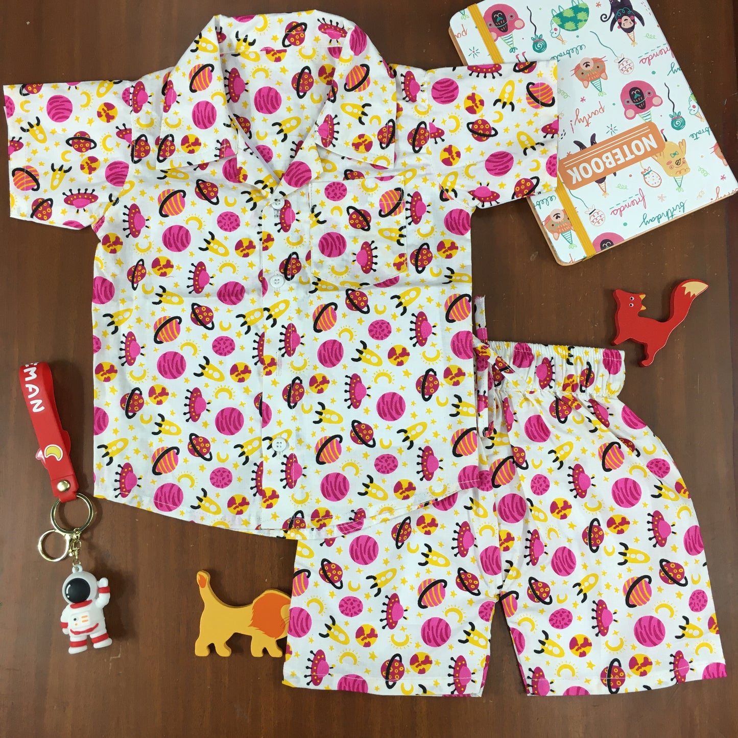 Kids Shirt & Short set - Pink Planets