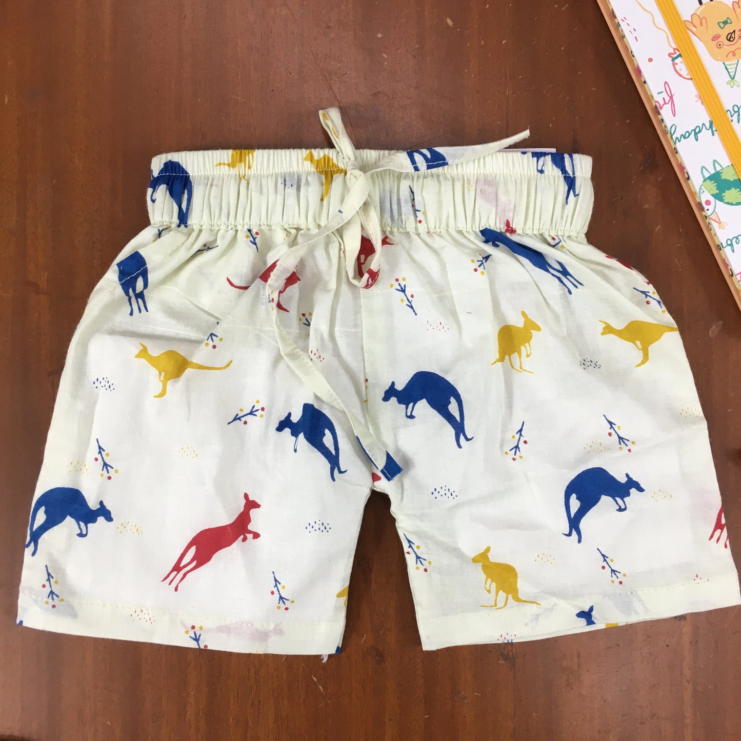 Kids Shirt & Short set - Jumping Kangaroo