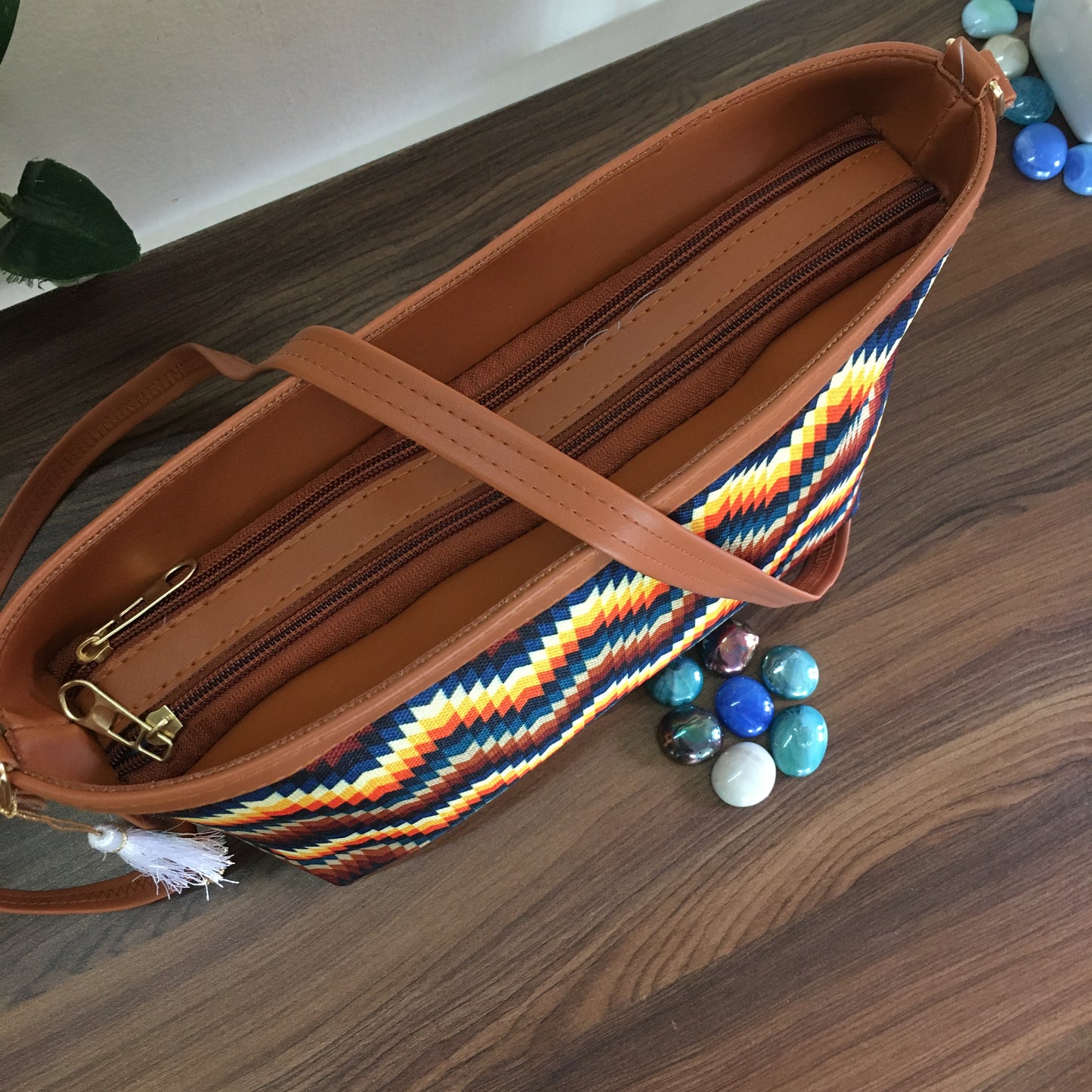 Minsk - 3 zip- Big size - Sling Bag - Aztec Zigzag