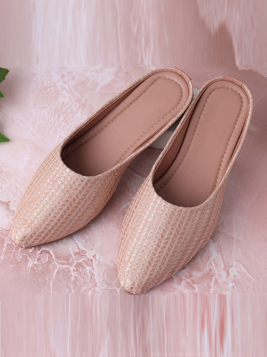 Women Pink Textured Leather Ethnic Flats