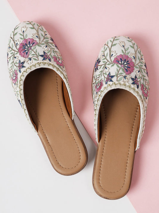 Women Off White Printed Leather Ethnic Flats