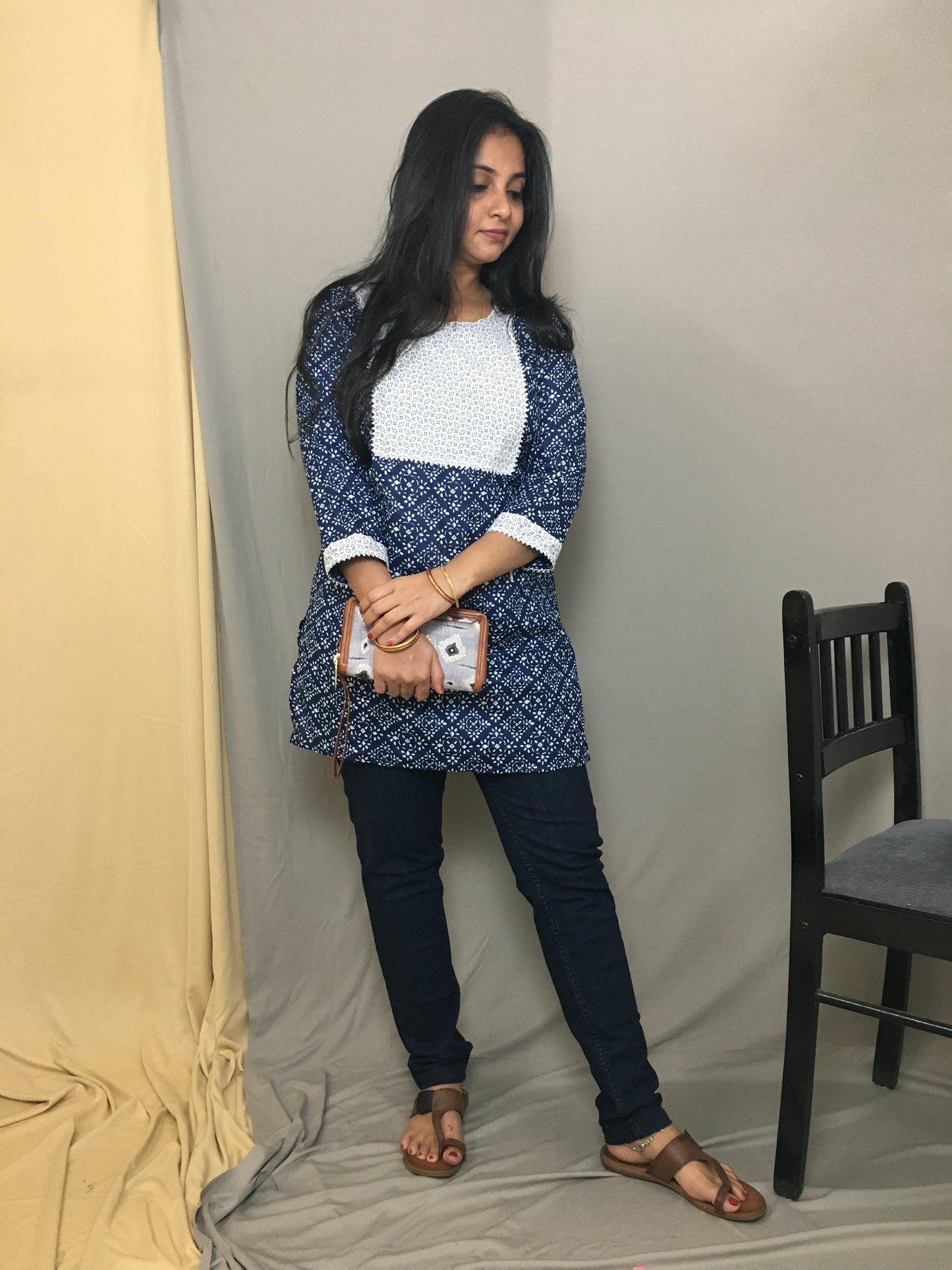 Blue White Flowers Short length with  3/4 th Sleeves Kurti