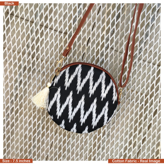 Black ZigZag Cute Round Sling - Small Size